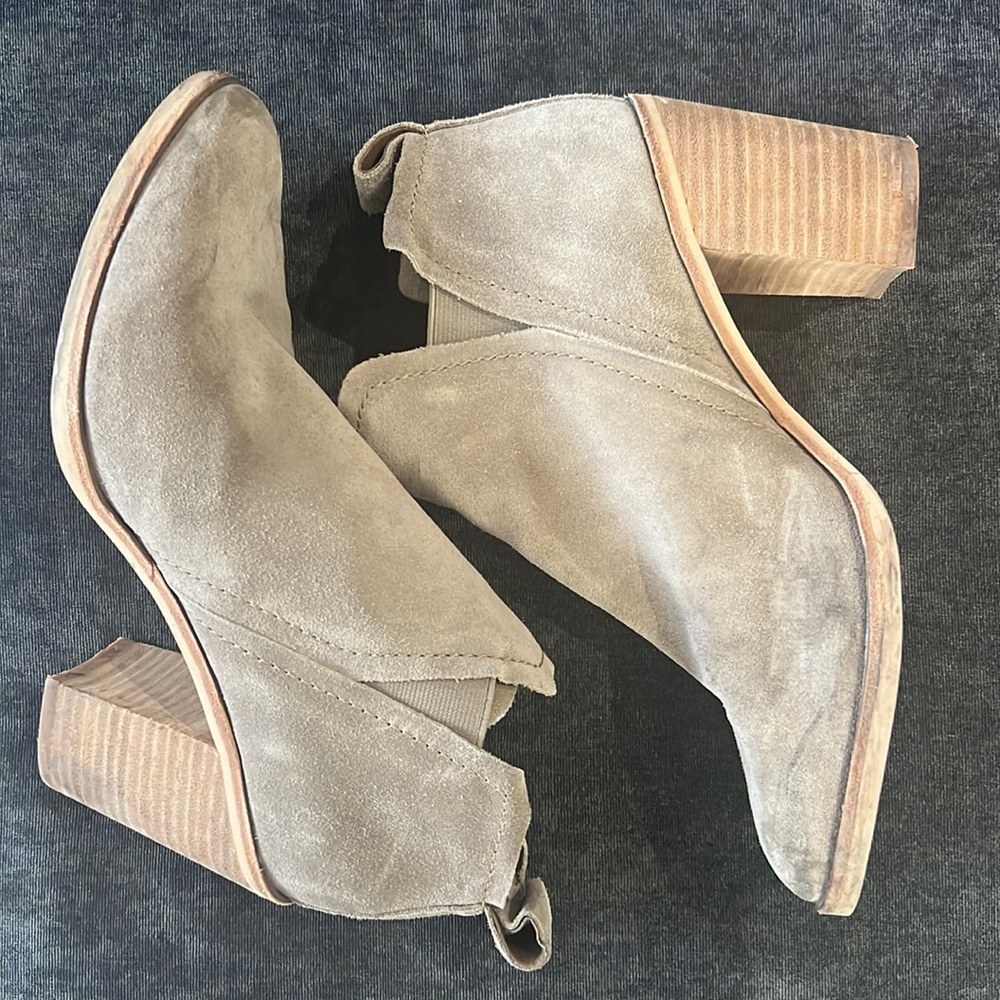 Dolce Vita Booties
